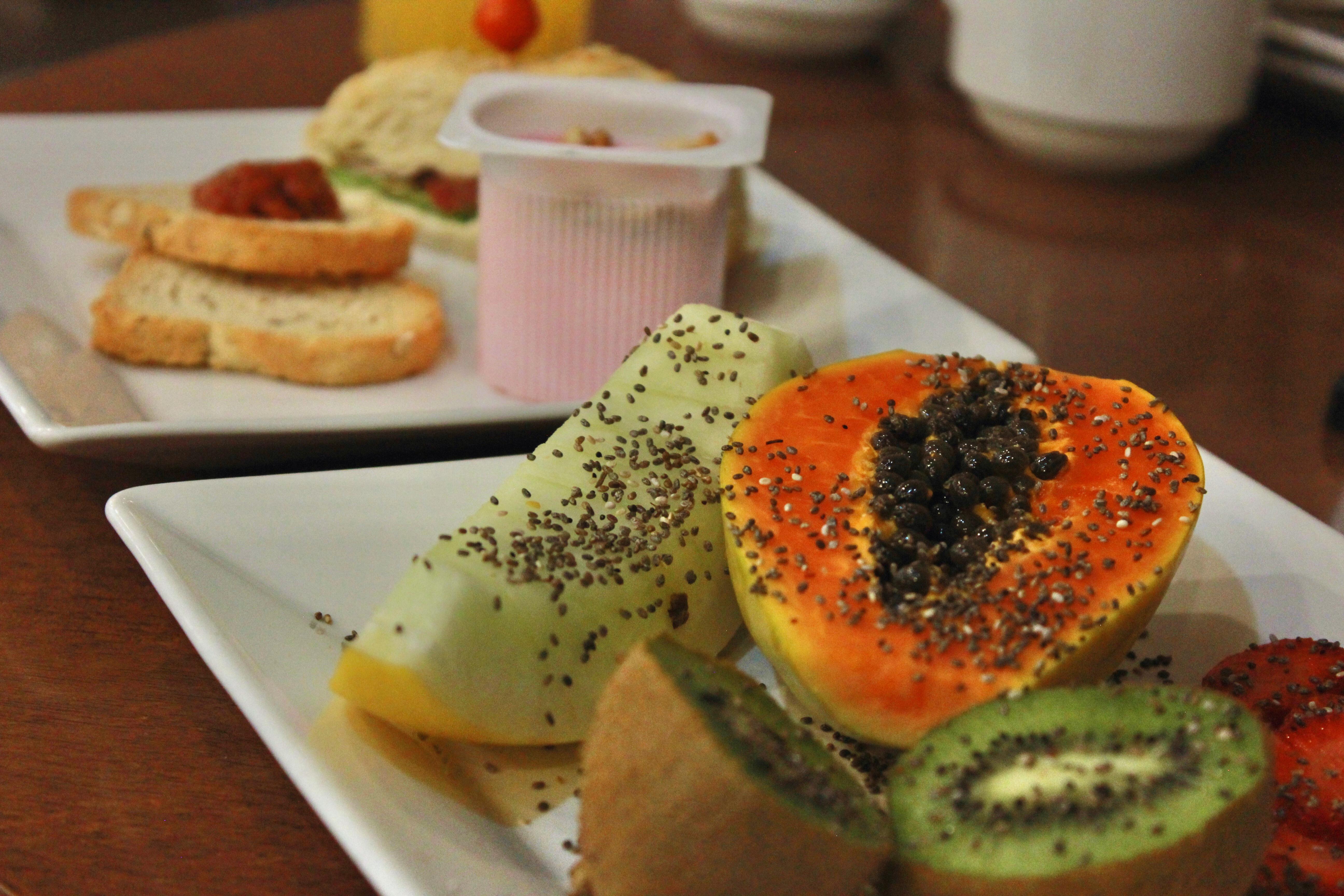 Gontijo Inn Hotel Itajubá Εξωτερικό φωτογραφία Chia seeds sprinkled on fruit