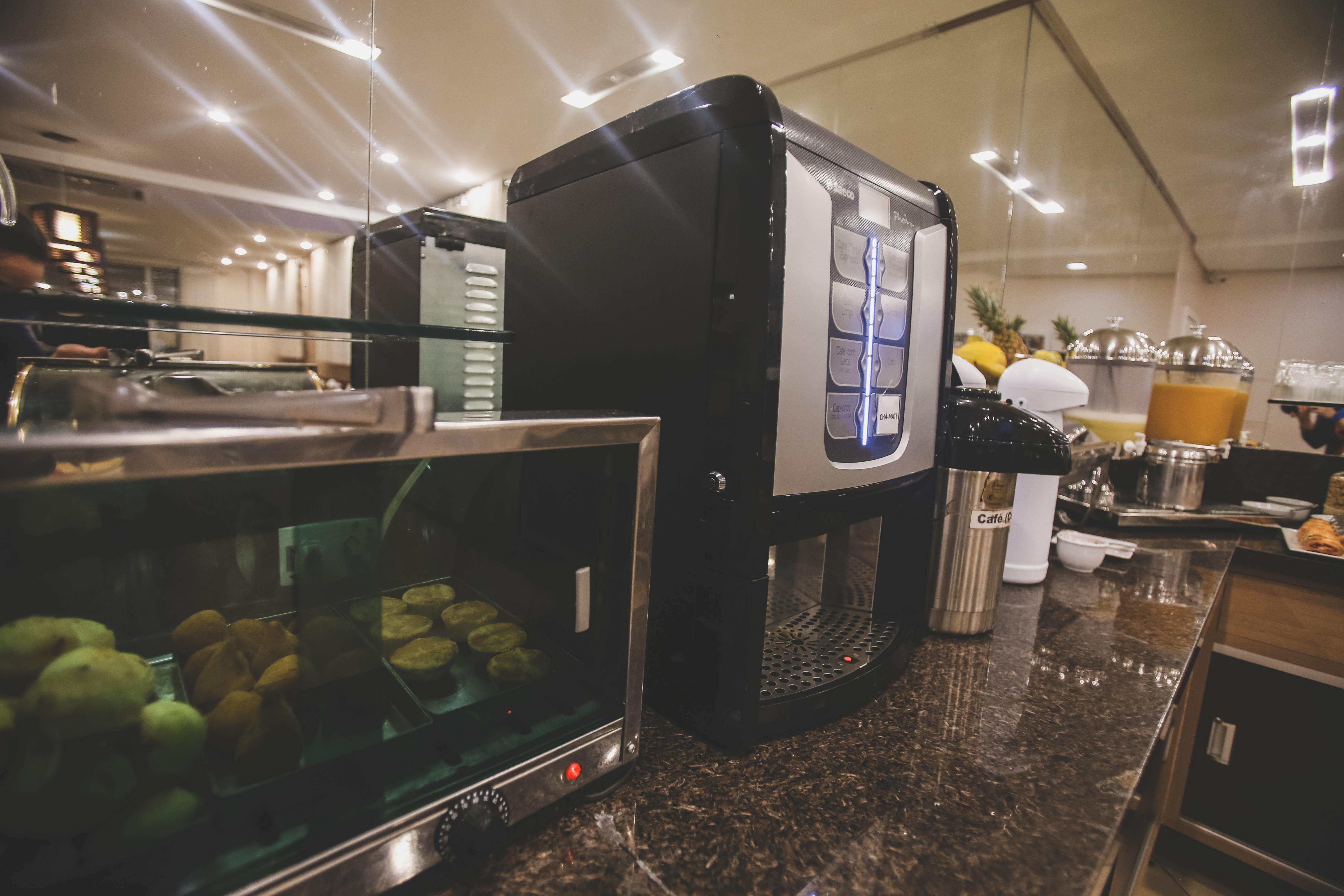Gontijo Inn Hotel Itajubá Εξωτερικό φωτογραφία A commercial sous-vide machine